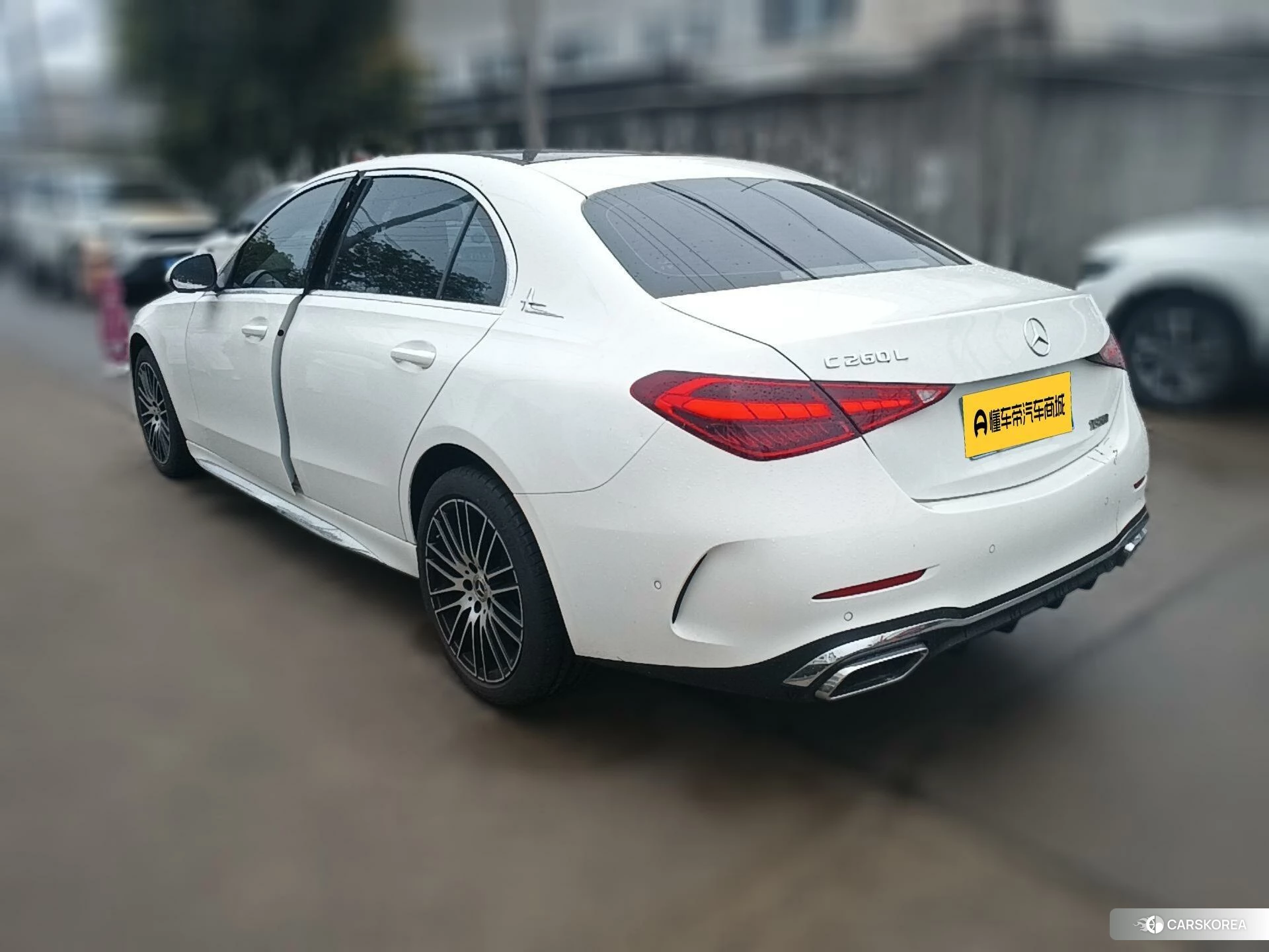 Mercedes-Benz Class C 2023 Белый из Китая