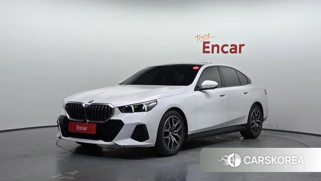 BMW 5 Series (G60) 2025 Белый из Кореи