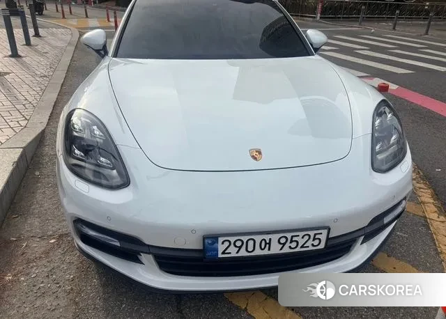 Porsche Panamera (971) 2018 Белый из Кореи