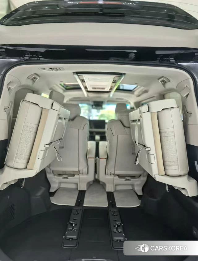 Lexus LM 2024 Черный из Китая