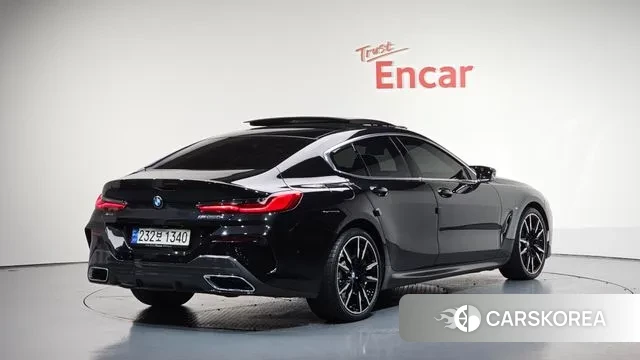 BMW 8 Series (G15) 2024 Черный из Кореи