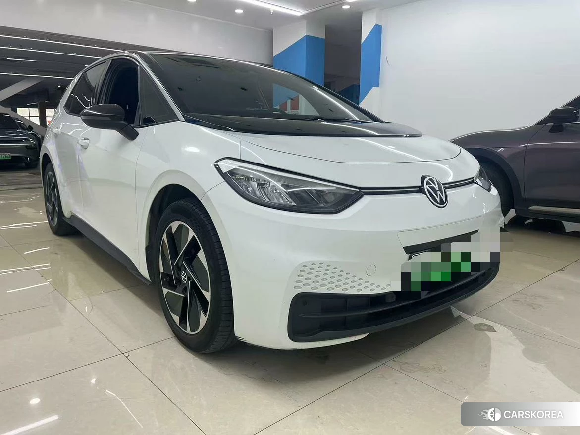 Volkswagen ID.3 2024 Белый из Китая