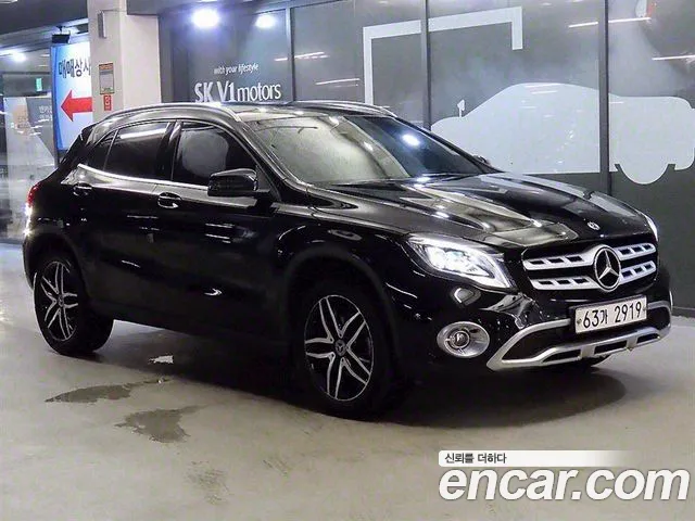 Mercedes-Benz GLA-Class X156 2018 Черный из Кореи
