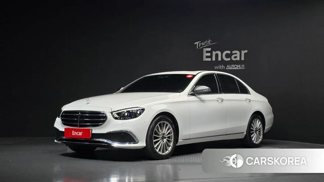 Mercedes-Benz E-Class W213 2021 Белый из Кореи