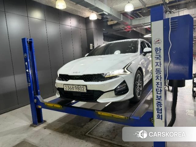 Kia K5 3rd generation 2022 Белый из Кореи