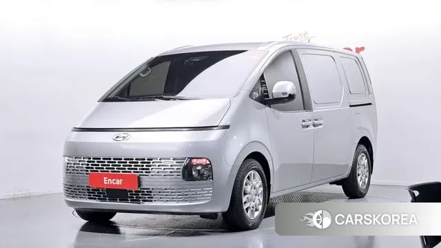 Hyundai Staria 2023 Серебряный из Кореи