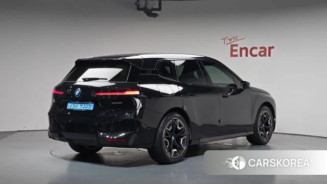 BMW iX 2022 Черный из Кореи