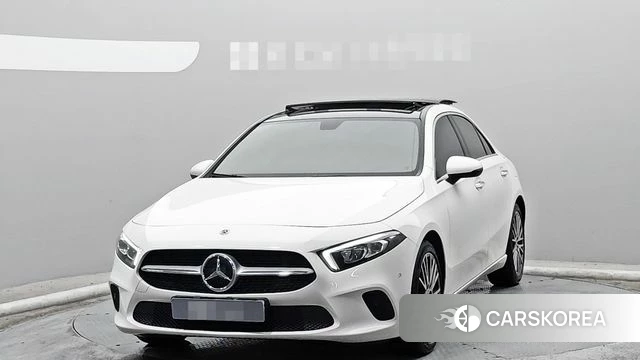 Mercedes-Benz A-Class W177 2021 Белый из Кореи