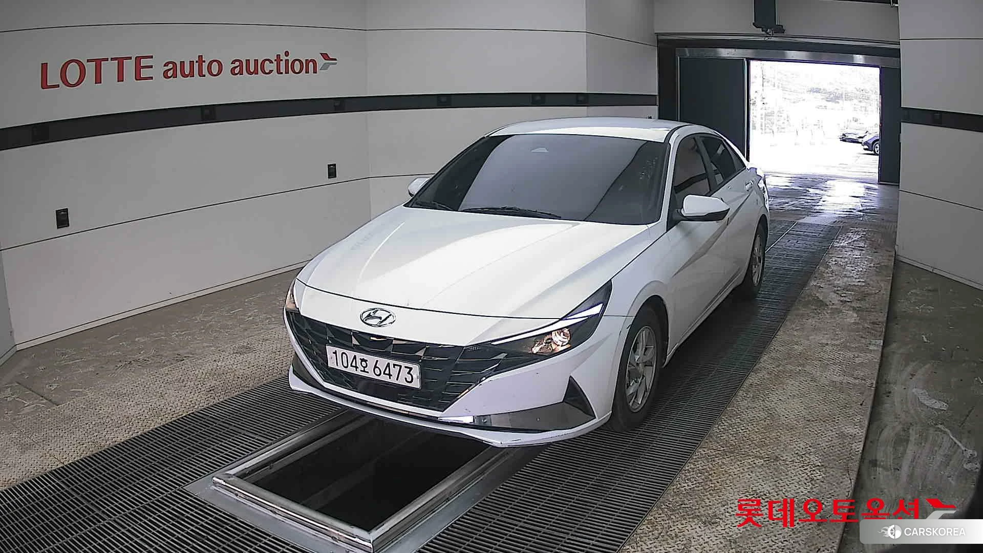 Hyundai Avante 2021 Polar White из Кореи