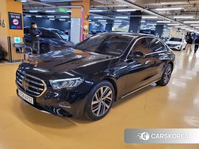 Mercedes-Benz E-Class W214 2024 Черный из Кореи