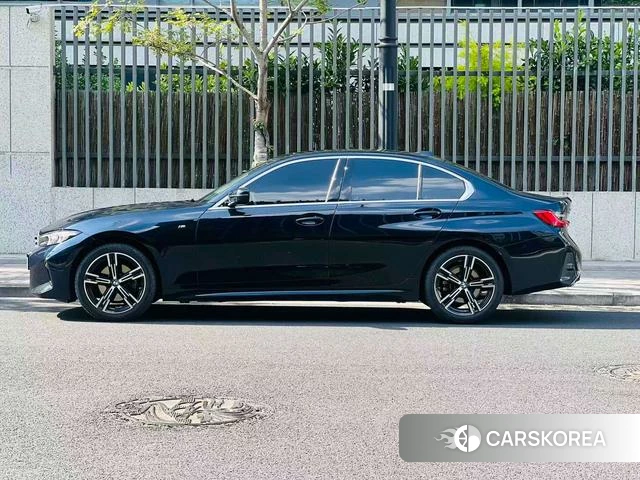 BMW 3 series 2023 Черный из Китая