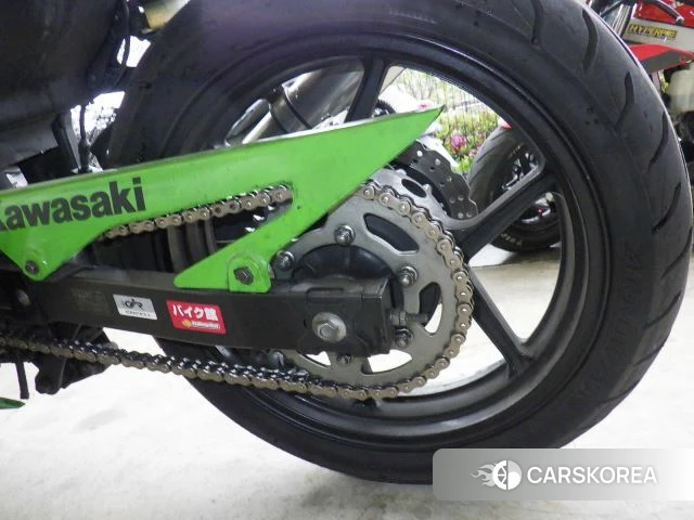 Kawasaki NINJA 250R 2010 из Японии, фото 2
