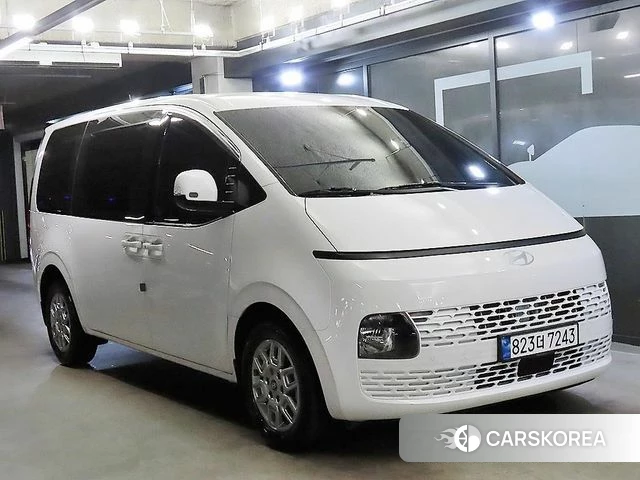 Hyundai Staria 2024 Белый из Кореи