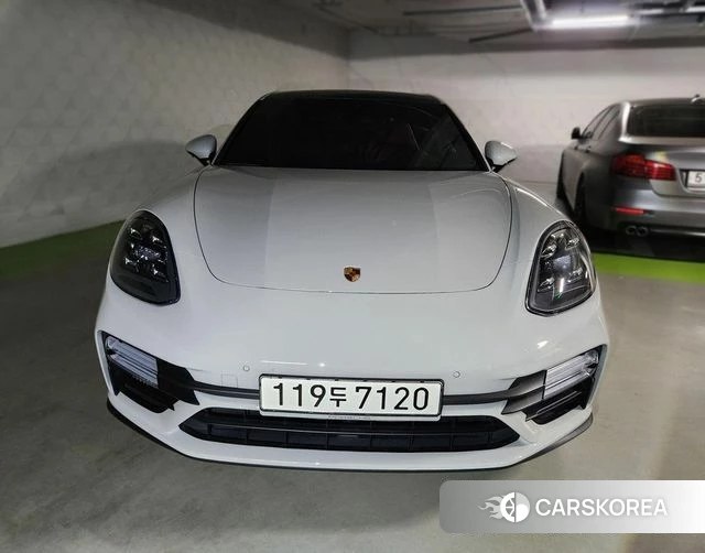 Porsche Panamera (971) 2023 Белый из Кореи