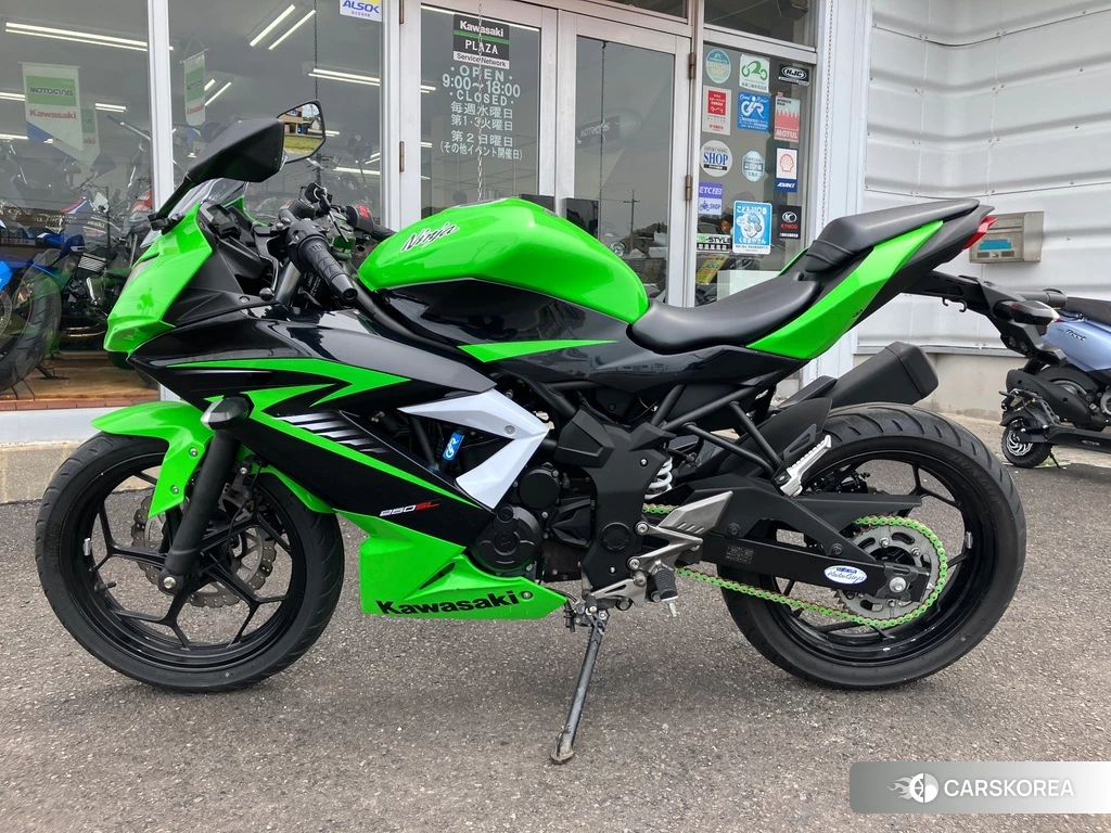 Проданный Kawasaki NINJA 250 2015 из Японии, фото 2