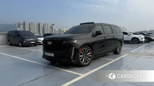 Cadillac Escalade 5th Generation 2022 Черный из Кореи