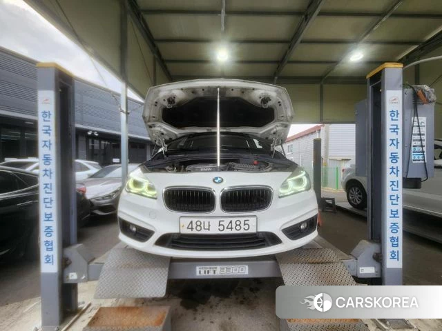 BMW 2 Series Active Tourer (F45) 2018 Белый из Кореи