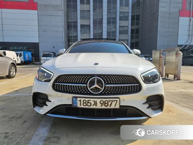 Mercedes-Benz E-Class W213 2020 Белый из Кореи