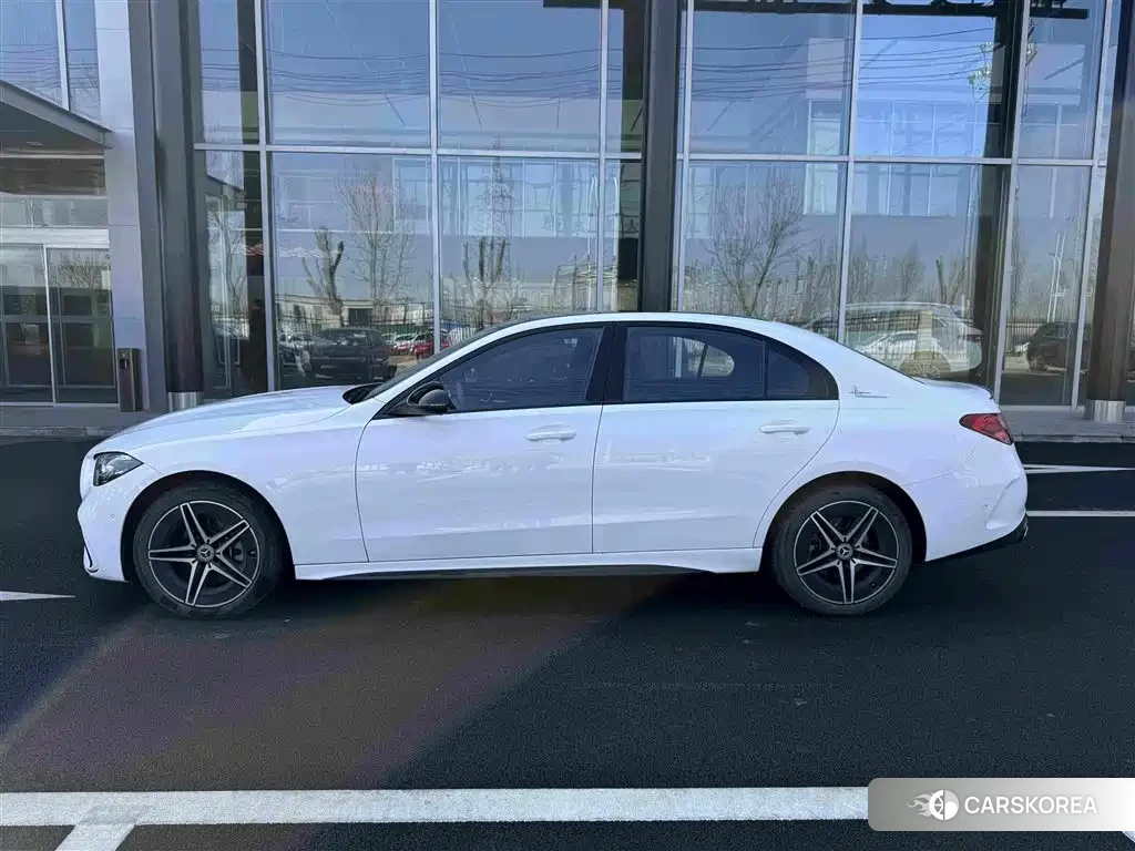 Mercedes-Benz C-class 2024 Белый из Китая