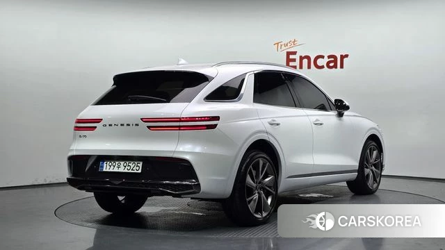 Genesis GV70 2024 Белый из Кореи
