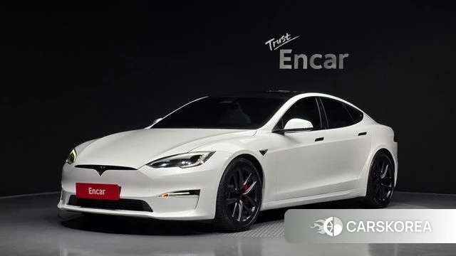 Tesla Model S 2024 Белый из Кореи