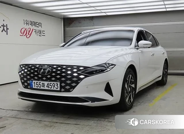 Hyundai The New Grandeur IG Hybrid 2022 Белый из Кореи
