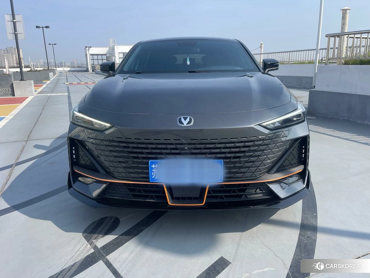 Chang'an UNI-V 2022 Темно-серый из Китая