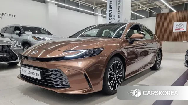 Toyota Camry (XV80) 2025 Золотой из Кореи