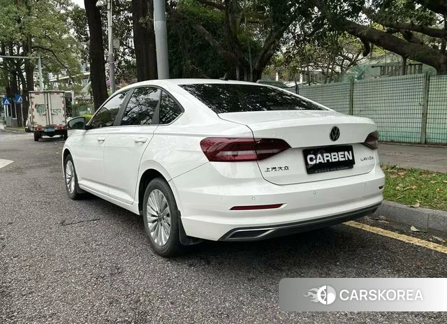 Volkswagen Lavida 2021 Белый из Китая