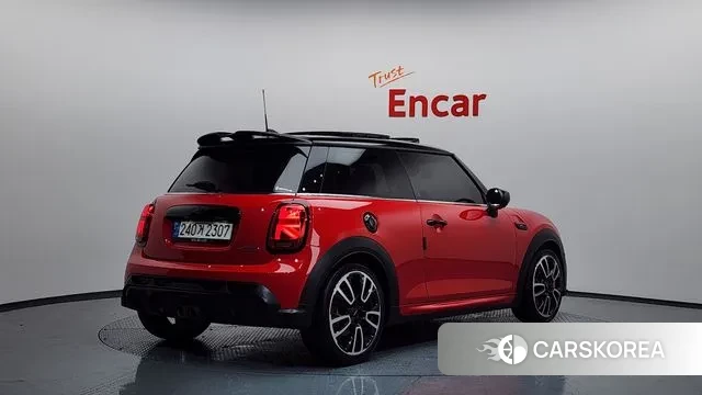 Mini Cooper S 2023 Красный из Кореи