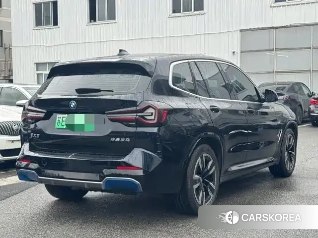 BMW iX3 2022 Черный из Китая