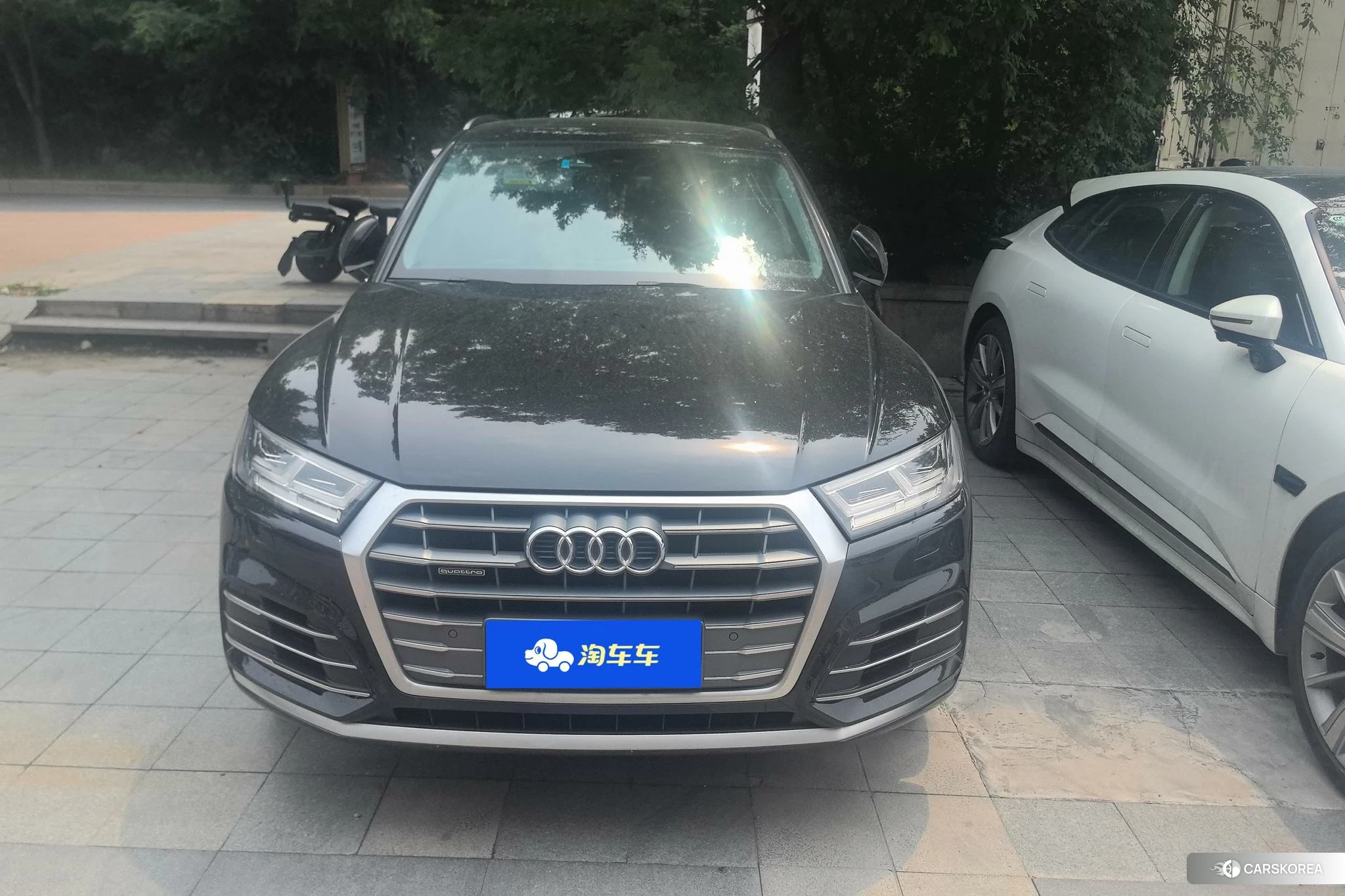 Audi Q5L 2020 Черный из Китая