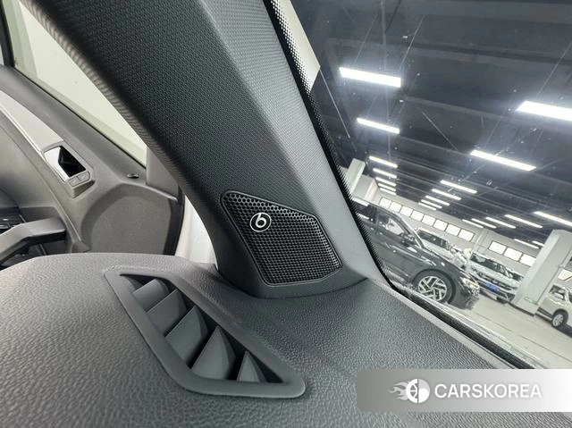 Volkswagen Exploring songs 2023 Белый из Китая
