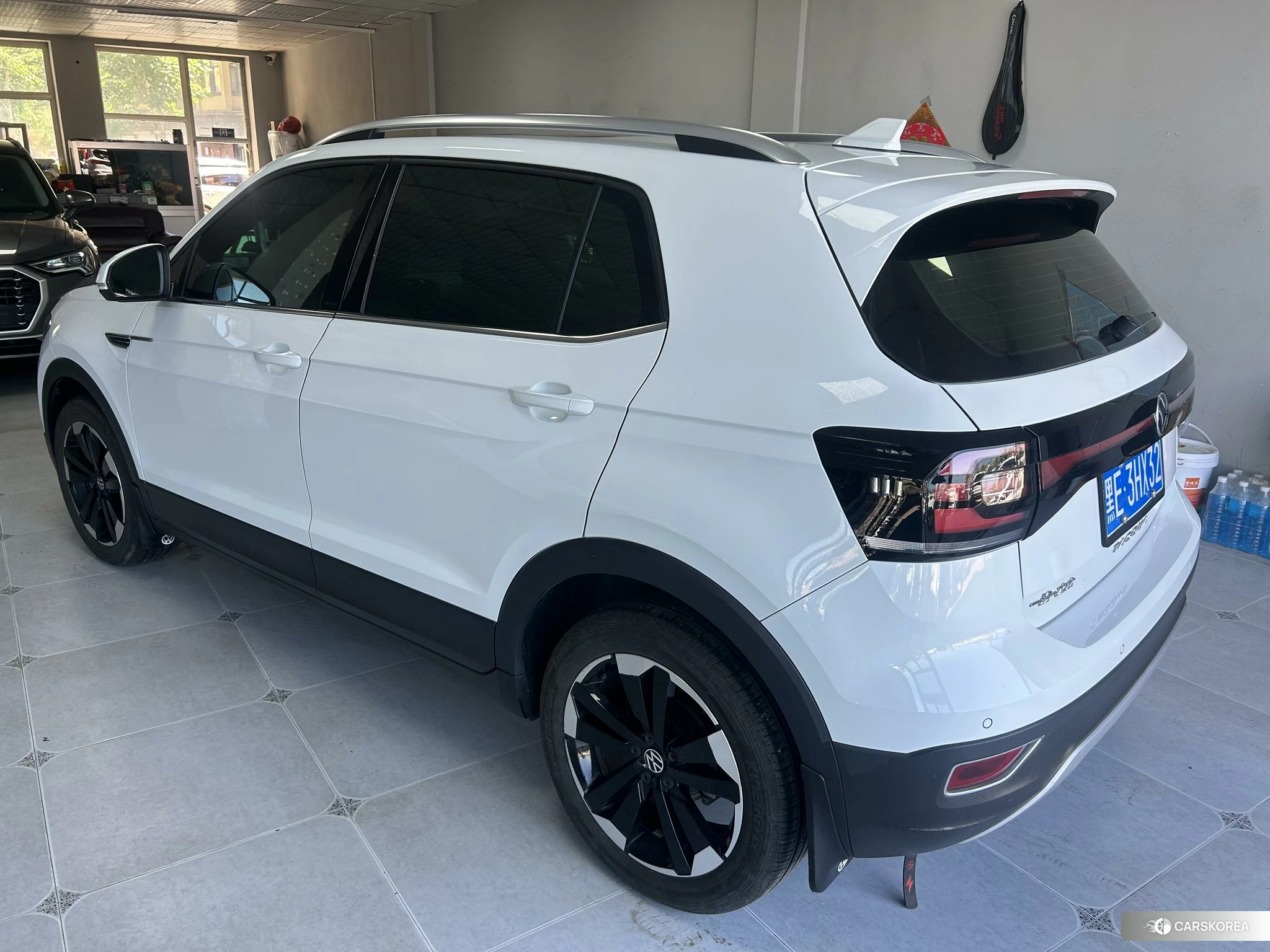Volkswagen Exploring the shadow 2021 Белый из Китая