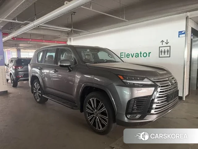 Lexus LX 4th Generation 2025 Серебристо-серый из Кореи