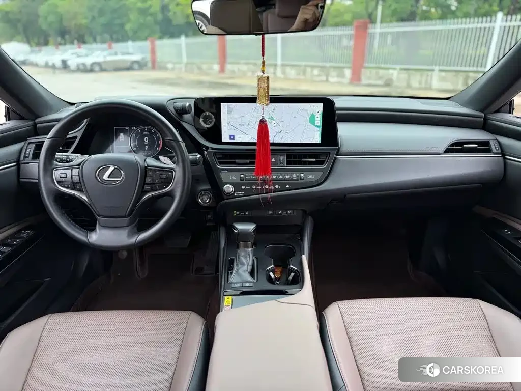 Lexus ES 2024 Черный из Китая