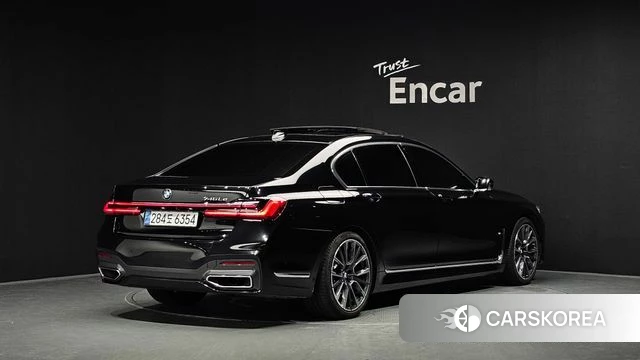 BMW 7 Series (G11) 2020 Черный из Кореи
