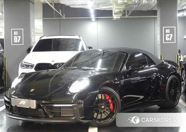 Porsche 911(992) 2023 Черный из Кореи