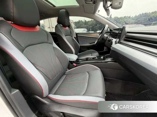 Volkswagen Lingdu 2022 Белый из Китая