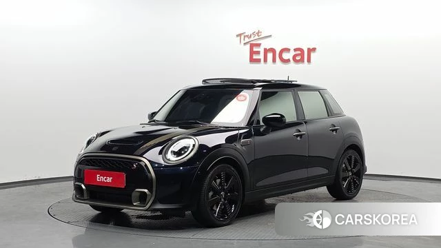 Mini Cooper S 2023 Черный из Кореи