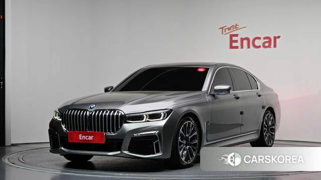 BMW 7 Series (G11) 2021 Серебристо-серый из Кореи