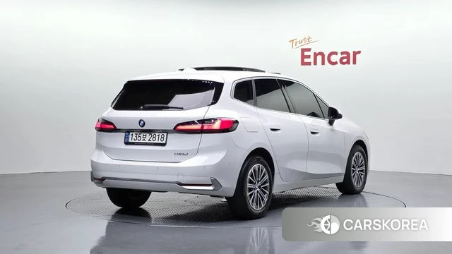 BMW 2 Series Active Tourer (U06) 2022 Белый из Кореи