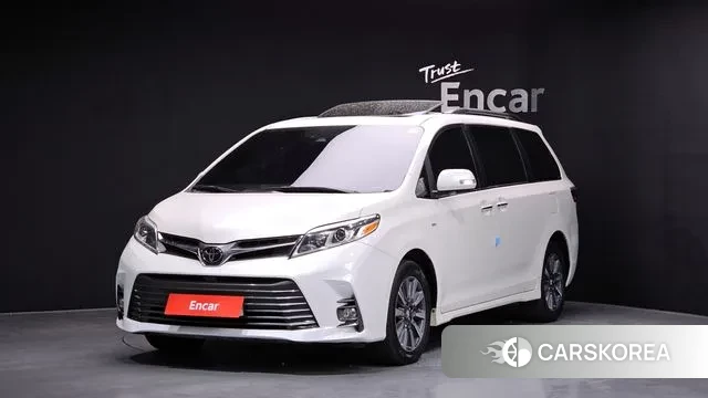 Toyota Sienna 2020 Белый из Кореи