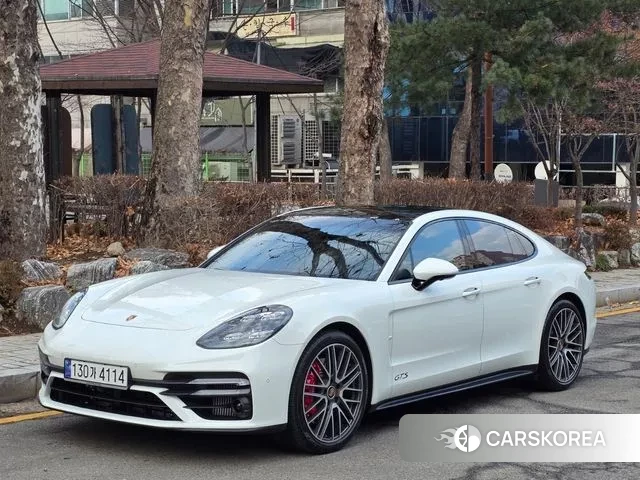 Porsche Panamera (971) 2023 Белый из Кореи