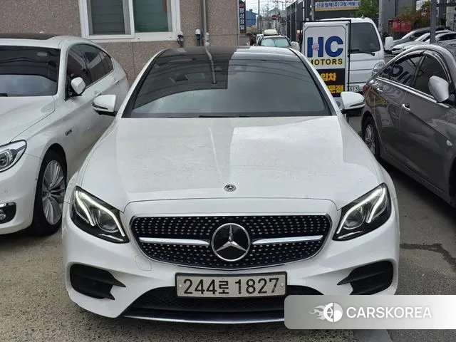 Mercedes-Benz E-Class W213 2019 Белый из Кореи