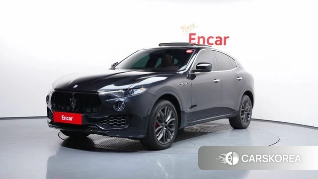 Maserati Levante 2018 Черный из Кореи