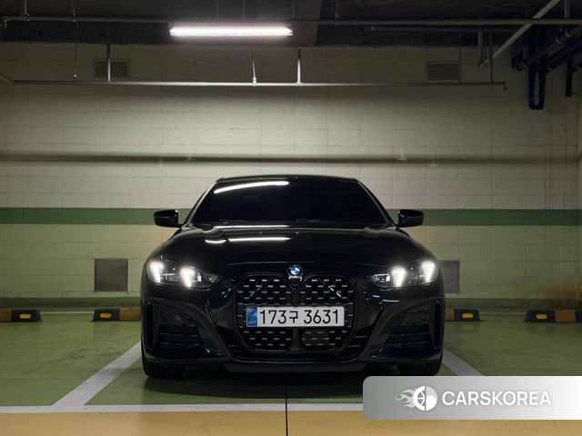 BMW 4 Series (G22) 2025 Черный из Кореи