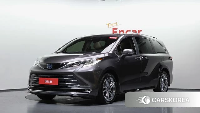 Toyota Sienna 4th Generation 2022 Серый из Кореи