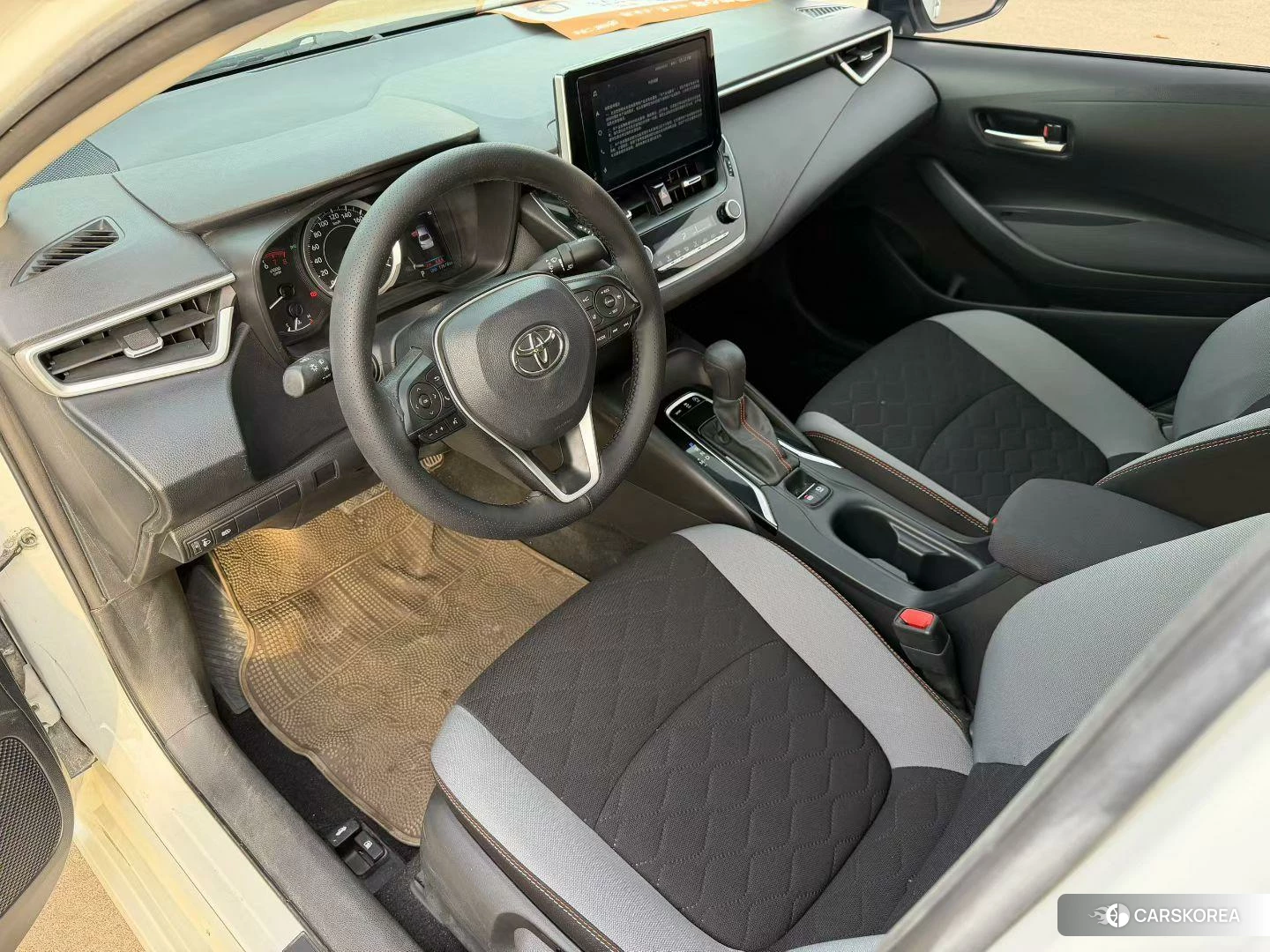 Toyota Corolla 2020 Белый из Китая