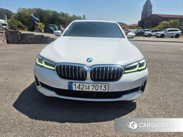 BMW 5 Series (G30) 2022 Белый из Кореи